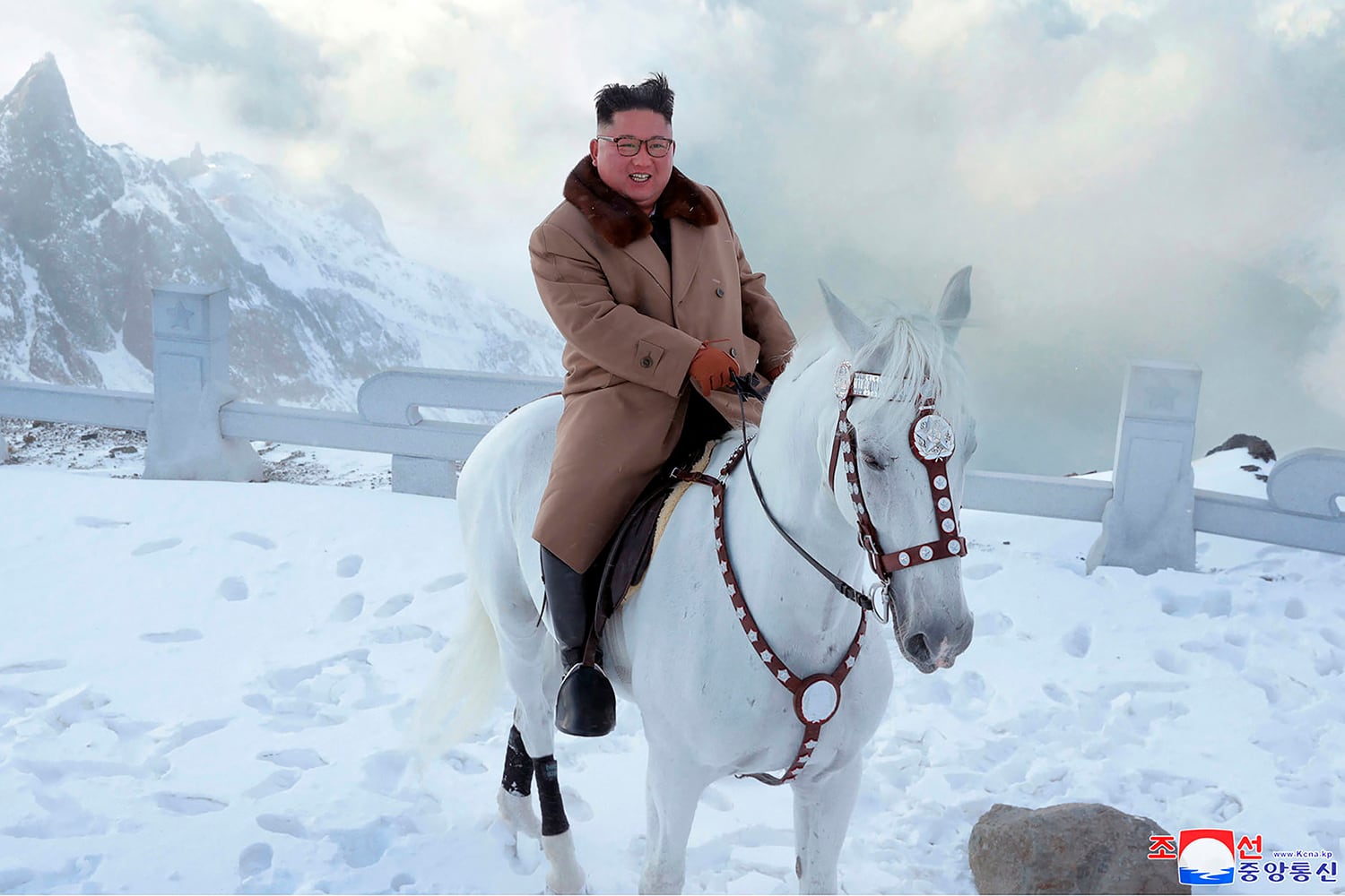 Kim Jong Un rides a white horse