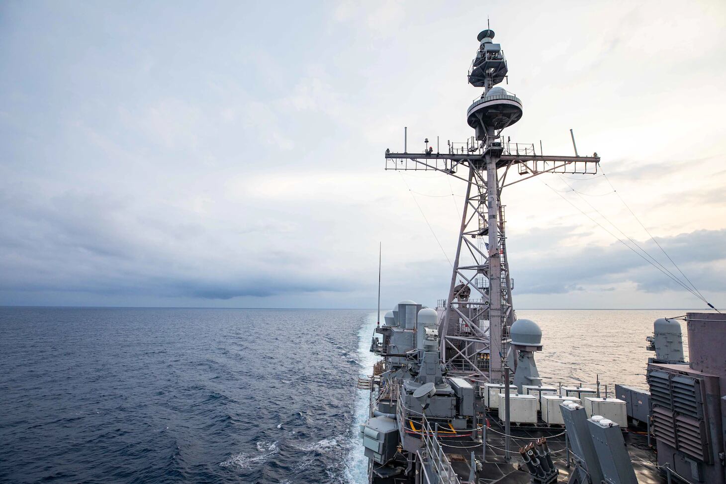 Ticonderoga-class guided-missile cruiser USS Chancellorsville transits the East China Sea during routine underway operations.