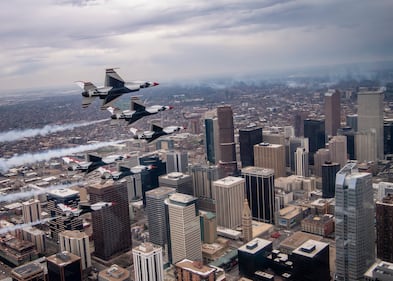 Thunderbirds perform #AirForceSalute to Colorado