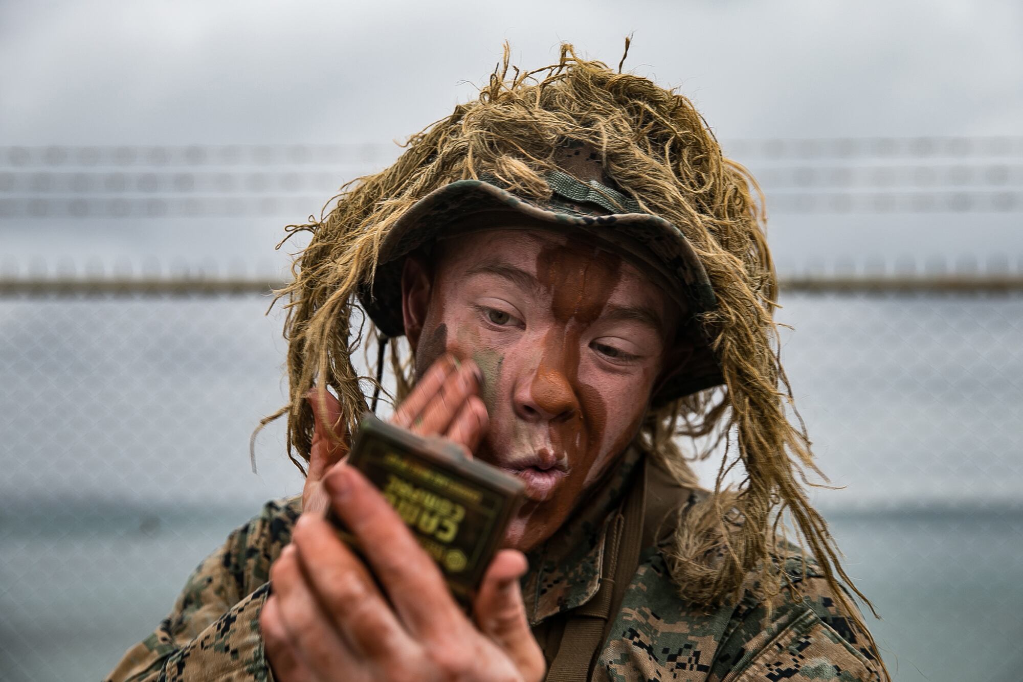 U.S. Army Spc. Kevin Piepenbrink records firing points during a live-fire exercise, Dec. 16, 2020, at the Koron Djiboutian range complex.