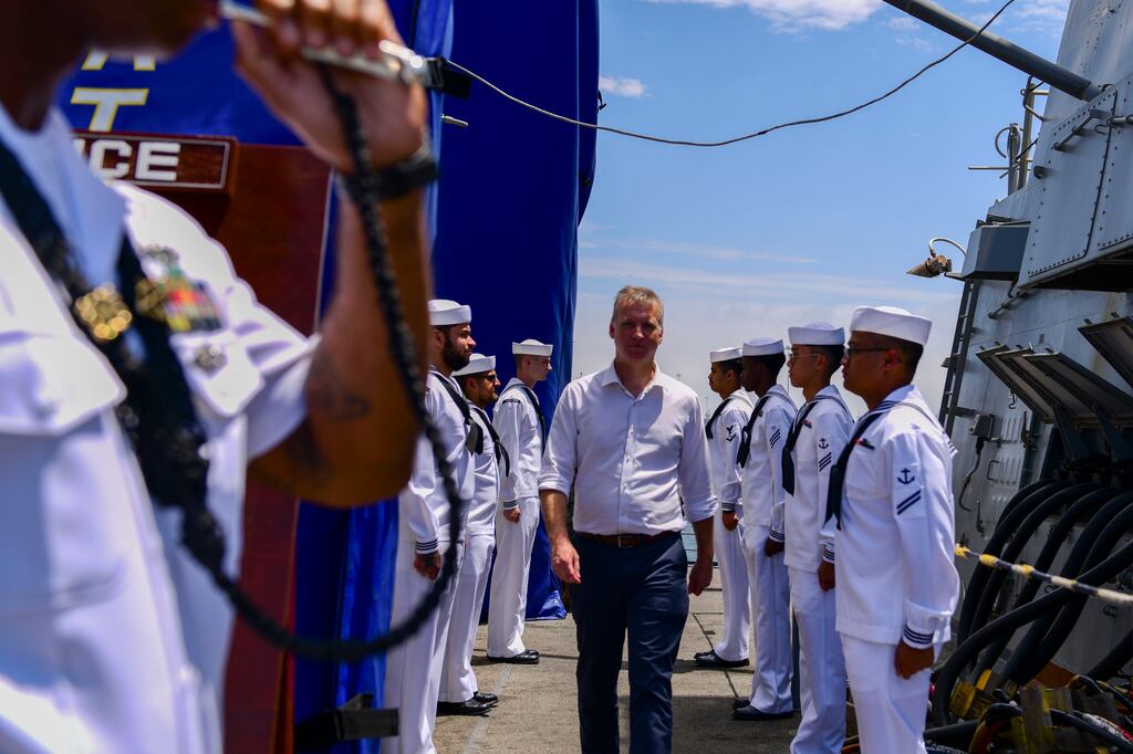 Navy Under Secretary Erik Raven to leave job in August